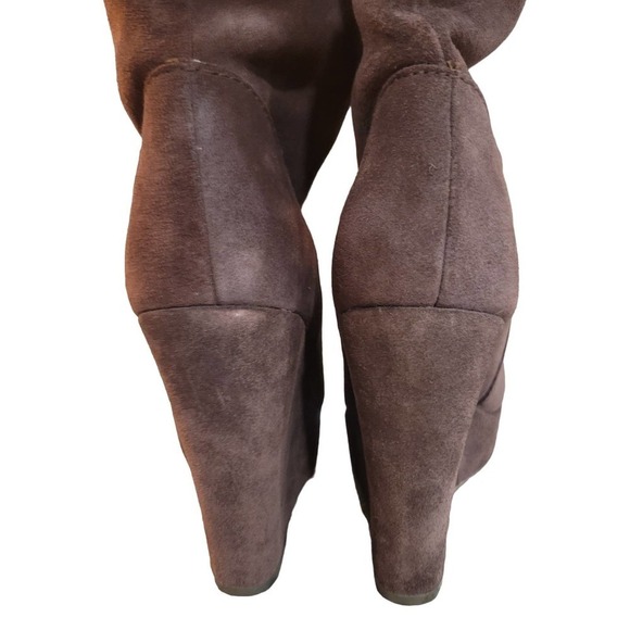Calvin Klein Hannah Suede Wedge Boots/Size 8/Brown - Picture 4 of 6